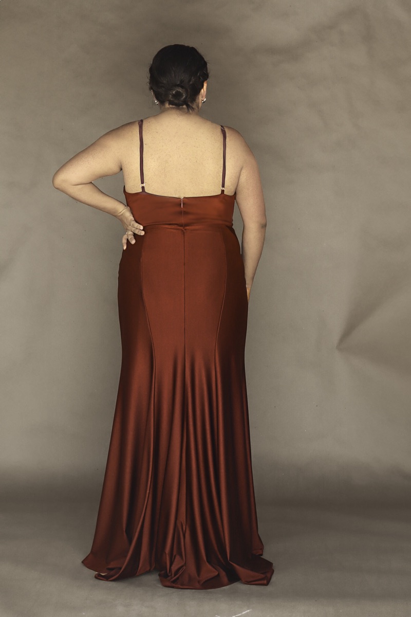 Karla Curvy — vestido para dama de honor de D'honor